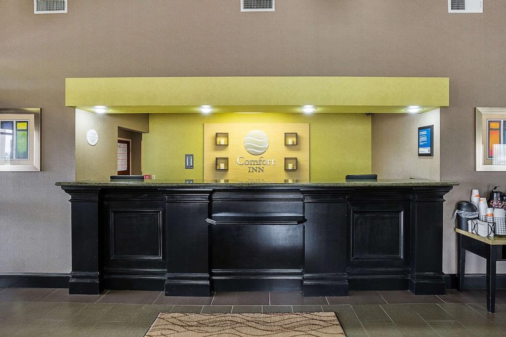 Super 8 By Wyndham Alexandria La Hotel ภายนอก รูปภาพ