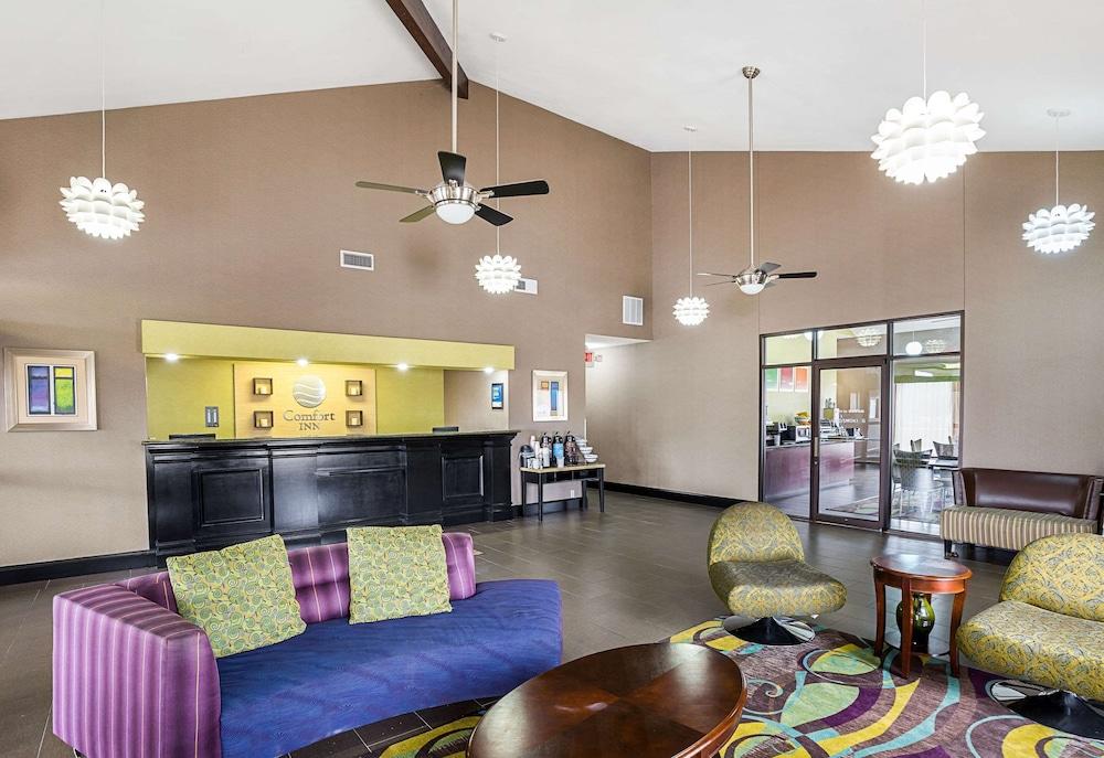 Super 8 By Wyndham Alexandria La Hotel ภายนอก รูปภาพ